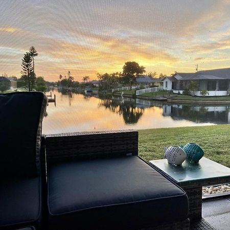 Serenity Waterfront Villa With King Suite, Private Pool, Great Lanai Enclosure And Long Water Views Cape Coral Exterior foto