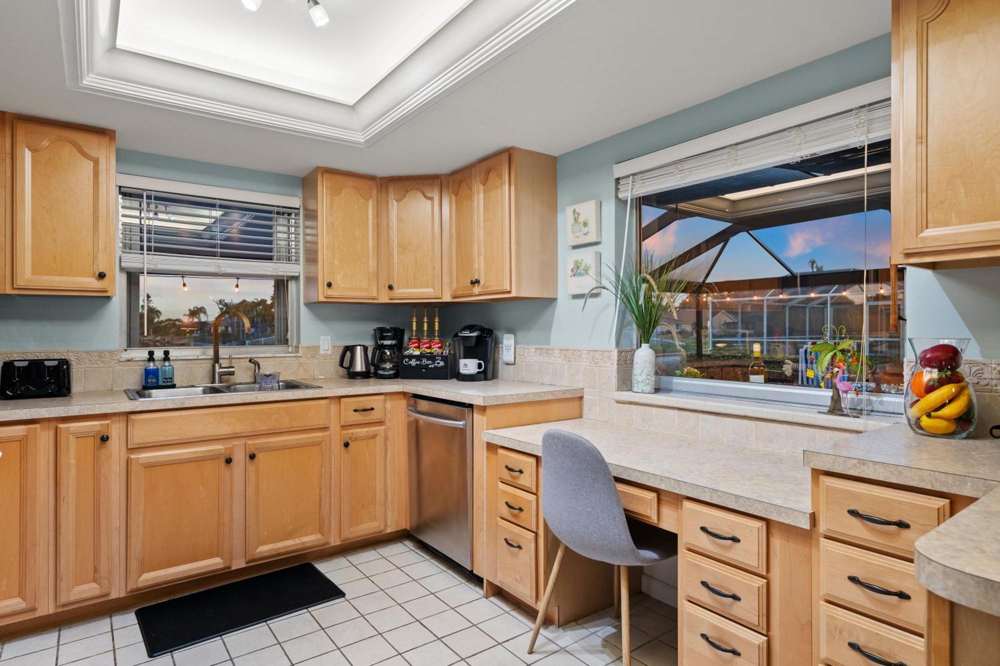 Serenity Waterfront Villa With King Suite, Private Pool, Great Lanai Enclosure And Long Water Views Cape Coral Exterior foto