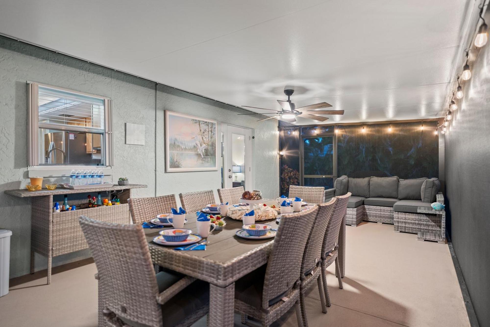 Serenity Waterfront Villa With King Suite, Private Pool, Great Lanai Enclosure And Long Water Views Cape Coral Exterior foto